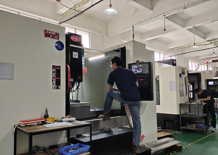 CNC 和钣金有什么区别？？？